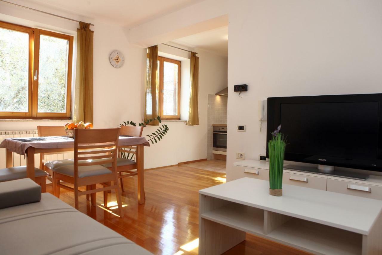 Peaceful Apartment Ankaran Sp Екстер'єр фото